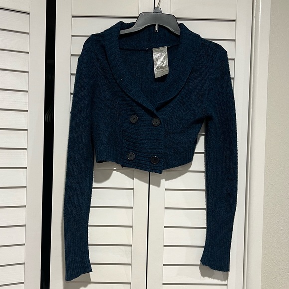 Cute cropped sweater - Picture 1 of 7